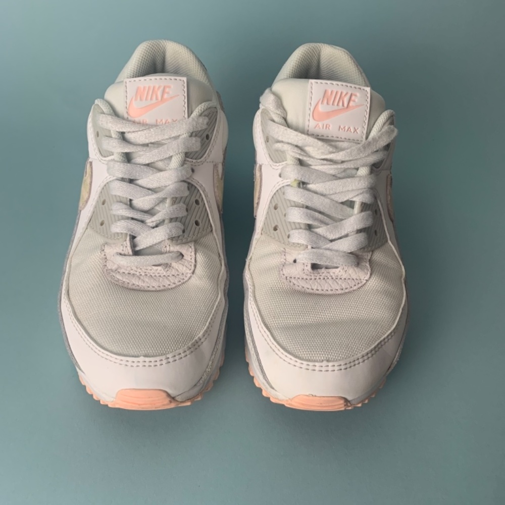 Nike Air Max 90 SE Women's Summit White Size 8 - Picture 5 of 10